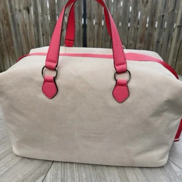 Juicy Couture Cream Canvas Travel Bag with Hot Pink Trim - Picture 7 of 10